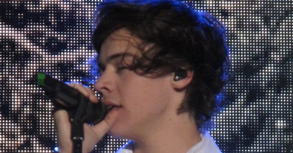 Image in QuizMyDay Harry Styles World Tours Quiz: Test Your Concert Facts trivia quiz featuring Up All Night Tour @ San Jose - <b><u>Harry Styles</u></b>