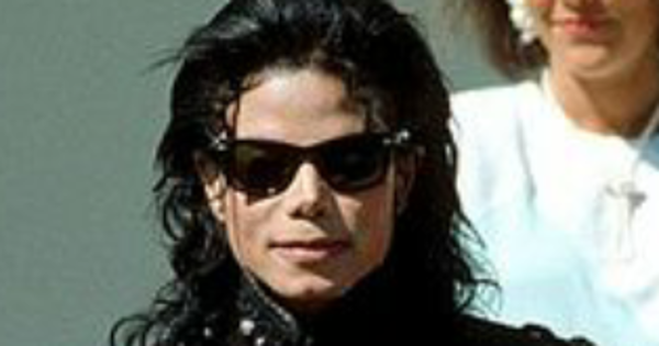 Image in QuizMyDay Michael Jackson Dangerous Album Quiz: Test Your Music Facts trivia quiz featuring President George H. W. Bush meets Michael Jackson at White House in 1990