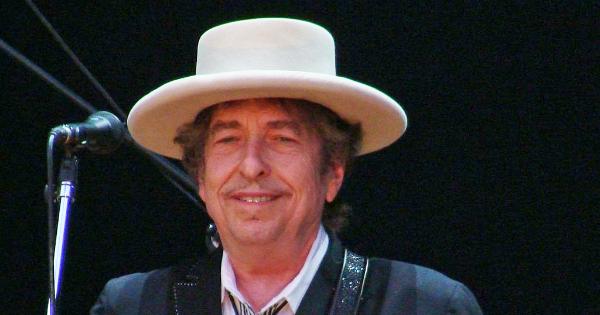 Image in QuizMyDay Traveling Wilburys Trivia Quiz trivia quiz featuring Bob Dylan, at thel Azkena Rock Festival.