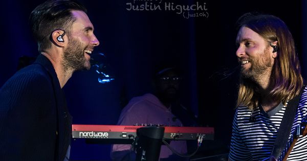 Image in QuizMyDay Maroon 5 Member Quiz: Name Every Bandmate Now trivia quiz featuring Maroon 5 performing live at the Airbnb Open Spotlight concert in downtown Los Angeles, California, on Saturday, November 19, 2016.