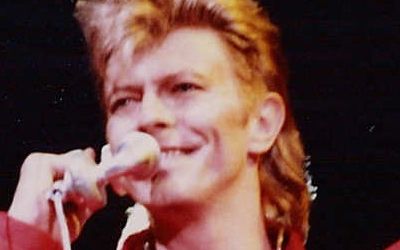 David Bowie bei Rock am Ring 1987/ at the <a href="//commons.wikimedia.org/w/index.php?title=Rock_am_Ring_and_Rock_im_Park&amp;action=edit&amp;redlink=1" class="new" title="Rock am Ring and Rock im Park (page does not exist)">Rock am Ring and Rock im Park</a> music festival