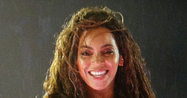 recorte de imagen original del formation tour en carolina del norte