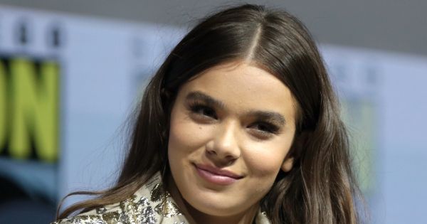 Image in QuizMyDay Hailee Steinfeld Quiz: How Well Do You Know Her? trivia quiz featuring <p>Hailee Steinfeld and Christopher Miller speaking at the 2018 San Diego Comic Con International, for "Spider-Man: Into the Spider-Verse", at the San Diego Convention Center in San Diego, California.
</p>
Please attribute to Gage Skidmore if used elsewhere.