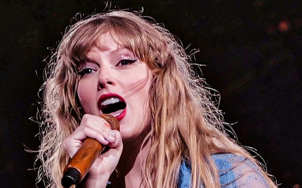 Taylor Swift The Eras Tour The Folklore Set Era