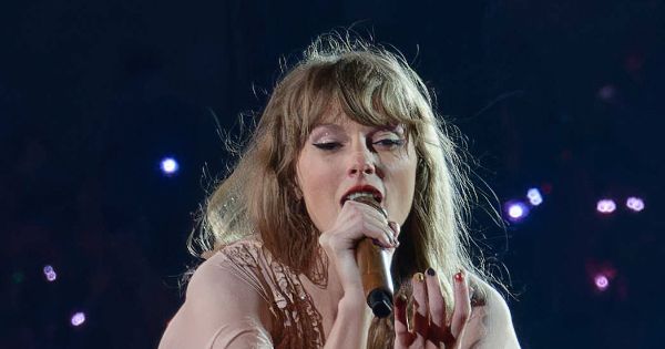 Image in QuizMyDay Taylor Swift Folklore Era Quiz: Test Your Music Expertise trivia quiz featuring <p>Taylor Swift Eras Tour - Arlington TX
</p>
American singer-songwriter Taylor Swift on the Eras Tour in Arlington, Texas, April 2, 2023