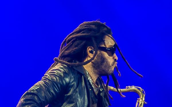 Untold 2024 - Lenny Kravitz_2 <span class="mw-valign-text-top" typeof="mw:File/Frameless"><a href="//commons.wikimedia.org/wiki/File:Untold_2024_-_Lenny_Kravitz_26.jpg#ooui-php-4" title="Edit this at Structured Data on Commons"><img alt="Edit this at Structured Data on Commons" src="https://upload.wikimedia.org/wikipedia/commons/thumb/8/8a/OOjs_UI_icon_edit-ltr-progressive.svg/20px-OOjs_UI_icon_edit-ltr-progressive.svg.png" decoding="async" width="10" height="10" class="mw-file-element" data-file-width="20" data-file-height="20"></a></span>