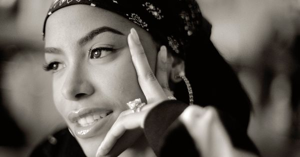 Image in QuizMyDay Aaliyah Songs Quiz: Test Your Music Memory trivia quiz featuring Singer Aaliyah Dana Haughton in Berlin 2000