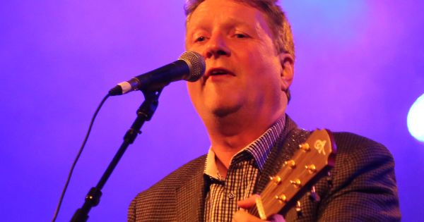 Image in QuizMyDay Ultimate Squeeze Quiz: Hit Songs & Band Facts trivia quiz featuring Squeeze 9905