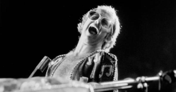 Image in QuizMyDay Elton John Challenge: Ultimate Music Trivia Quiz trivia quiz featuring Publicity photo of Elton John from a 1974 ABC-TV special.
