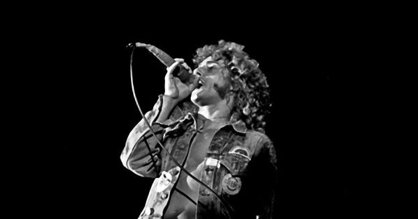 Image in QuizMyDay Classic Rock Band Members Quiz trivia quiz featuring The Who, Ernst-Merck-Halle Hamburg, August 1972: Roger Daltrey