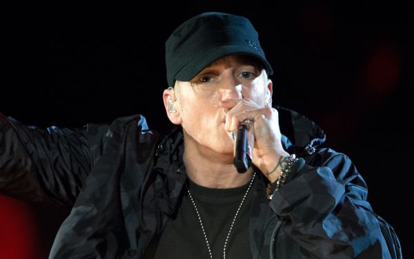 Eminem performs during The Concert for Valor in Washington, D.C. Nov. 11, 2014. DoD News photo by EJ Hersom