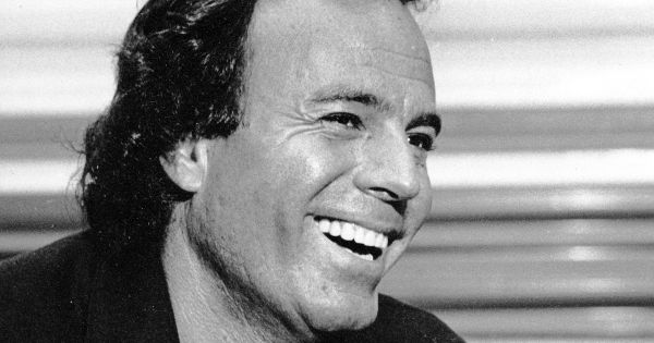 Image in QuizMyDay The Ultimate Julio Iglesias Fan Facts Quiz trivia quiz featuring <p>Title: Julio Iglesias
Creator: Mayor's Office - City Photographer
Date: circa 1984-1987
Source: Mayor Raymond L. Flynn records, Collection #0246.001
File name: RF_023
Rights: Copyright City of Boston
</p>
Citation: Mayor Raymond L. Flynn records, Collection #0246.001, City of Boston Archives, Boston