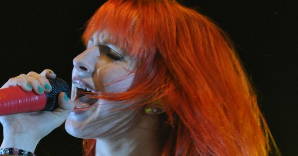 Image in QuizMyDay Hayley Williams Fan Trivia Quiz 2025 trivia quiz featuring Hayley Williams, singer from Paramore. Concert at Corferias, Bogotá, Colombia. Photo by Carlos Mario Ríos C@M@r