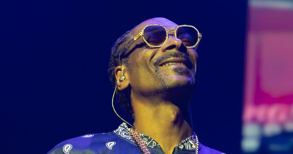 Image in QuizMyDay Snoop Dogg Collaborations Quiz: Ultimate Test trivia quiz featuring Snoop Dogg performing at the Qudos Bank Arena, Sydney.