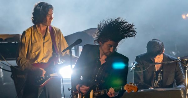 Image in QuizMyDay Arctic Monkeys Albums Quiz: Test Your Music Memory trivia quiz featuring ArcticMonkeysRAH070618 (22)