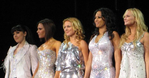 Image in QuizMyDay Are You a Superfan? Take The Ultimate Spice Girls Quiz trivia quiz featuring Spice Girls performing their final concert in Toronto, Ontario on February 26th, 2008