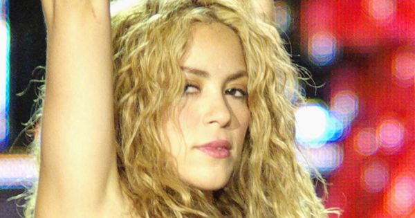 Image in QuizMyDay Shakira Album Quiz: How Well Do You Know Her Hits? trivia quiz featuring Shakira at the <a href="https://en.wikipedia.org/wiki/Rock_in_Rio" class="extiw" title="wikipedia:Rock in Rio">Rock in Rio</a> concert in 2008.