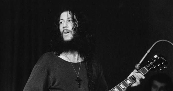 Image in QuizMyDay The Ultimate Peter Green Quiz: Can You Score 5/5? trivia quiz featuring Peter Green, fundador y lider del Fleetwood Mac desde su formaciòn hasta 1970.