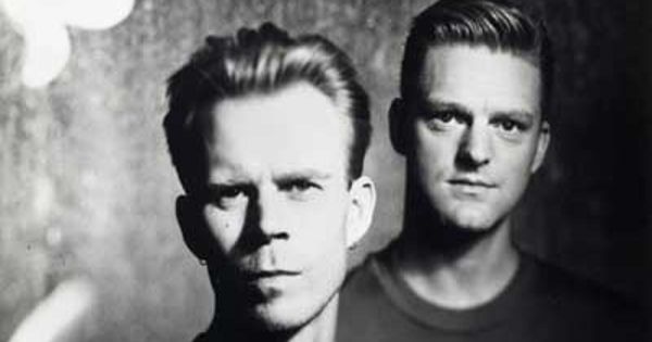 Image in QuizMyDay A Little Respect: Erasure Synthpop Mastery Quiz trivia quiz featuring Photo of Erasure taken in 1989.
