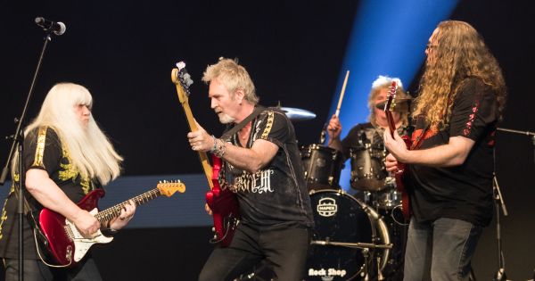 Image in QuizMyDay Fox on the Run with Sweet’s Greatest Hits Trivia Quiz trivia quiz featuring The Sweet during 30 Jahre Radio Regenbogen at SAP Arena, Mannheim, Mannheim, Germany on 2018-04-21, Photo: Sven Mandel