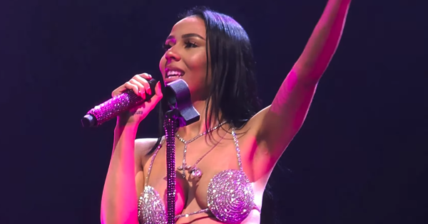 Image in QuizMyDay Mariah the Scientist Albums Quiz: Test Your Music Memory trivia quiz featuring Mariah the Scientist performing in Los Angeles during the Sugar Honey Iced Tea Tour