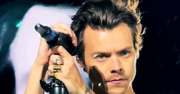 Image in QuizMyDay Harry Styles Quiz: Songs, Albums and Career Facts trivia quiz featuring Harry Styles performing at Wembley Stadium on 19 June 2022.