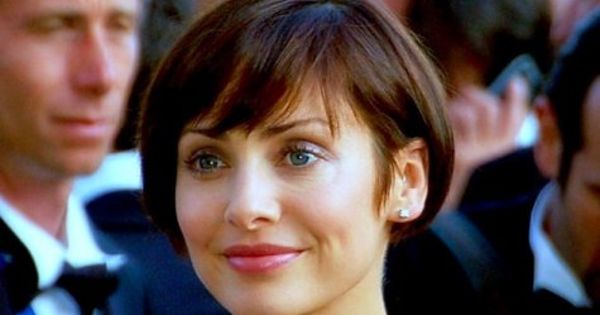Image in QuizMyDay Torn: The Ultimate Natalie Imbruglia Quiz trivia quiz featuring <a href="https://fr.wikipedia.org/wiki/Natalie_Imbruglia" class="extiw" title="fr:Natalie Imbruglia">Natalie Imbruglia</a> au festival de Cannes