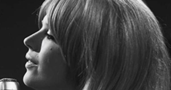 Image in QuizMyDay Marianne Faithfull Quiz — Test Your Knowledge of Her Life & Music trivia quiz featuring Marianne Faithfull singing "Sunny Goodge Street", "Les Parapluies de Cherbourg (Ne me quitte pas)" and "That's Right Baby" in Dutch TV programme <i>Fanclub</i>. Registered 17 Sept. 1966, broadcast 23 Sept. 1966.