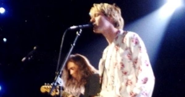Image in QuizMyDay Nirvana Members Quiz — Test Your Grunge Knowledge trivia quiz featuring Kurt Cobain (front) and Krist Novoselic (left) live at the 1992 <a href="//commons.wikimedia.org/wiki/MTV_Video_Music_Awards" class="mw-redirect" title="MTV Video Music Awards">MTV Video Music Awards</a>.