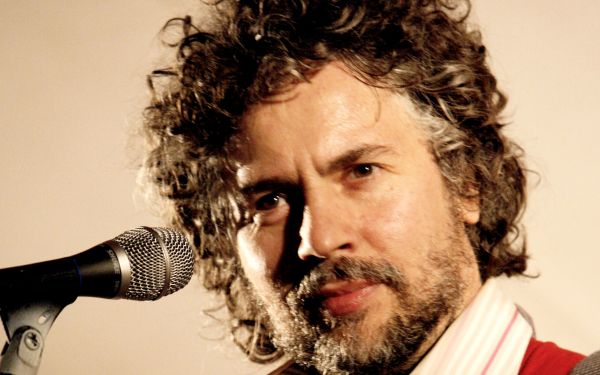 Wayne Coyne from the Flaming Lips performing in 2006 photographed by Kris Krug