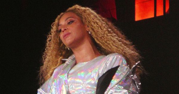 Image in QuizMyDay Beyoncé Songs Quiz: Test Your Music Memory Skills trivia quiz featuring Beyonce en Roma durante el On the Run Tour II el 8 de julio de 2018 en el Stadio Olimpico