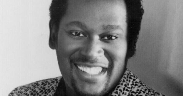 Image in QuizMyDay Luther Vandross Ultimate Trivia Quiz Challenge trivia quiz featuring 1985 Press Photo Singer Luther Vandross - ttp27845
