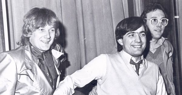 Image in QuizMyDay The Buggles Music Quiz: Test Your 80s Synthpop Trivia Skills trivia quiz featuring 1980. Buggles i el seu Video killed the radio star amb Xarli Diego. Ràdio Barcelona i Caspe Street.