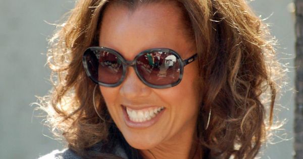 Image in QuizMyDay Saved the Best for Last: The Ultimate Vanessa Williams Quiz trivia quiz featuring <a href="https://en.wikipedia.org/wiki/Vanessa_Williams" class="extiw" title="en:Vanessa Williams">Vanessa Williams</a> at a ceremony for Felicity Huffman and William H. Macy to receive a star on the Hollywood Walk of Fame.