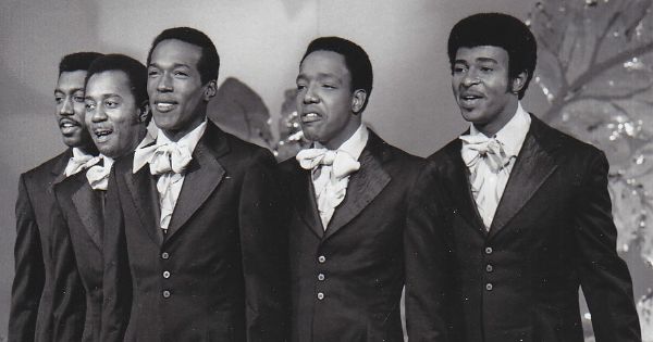 Image in QuizMyDay Get Ready for The Temptations Trivia Quiz Challenge trivia quiz featuring 1969 Press Publicity Photograph
<p>8" X 10"
</p><p>Original publicity still supplied by
Bernie Ilson, Inc. / Publicity for Motown Records
&amp; The Ed Sullivan Show
</p>
Left to right: Otis Williams, Melvin Franklin, Eddie Kendricks, Paul Williams, and Dennis Edwards