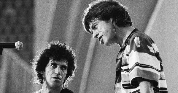 Image in QuizMyDay Keith Richards vs. Mick Jagger Quiz: Who Knows the Stones Legends Best? trivia quiz featuring Collectie / Archief : Fotocollectie Anefo<br>
<p>Reportage / Serie : [ onbekend ]<br>
Beschrijving : Optreden Rolling Stones in het Feijenoordstadion, Rotterdam; Mick Jagger en Keith Richard<br>
Datum : 2 juni 1982<br>
Locatie : Rotterdam, Zuid-Holland<br>
Trefwoorden : popgroepen<br>
Persoonsnaam : Jagger, Mick<br>
Instellingsnaam : Rolling Stones<br>
Fotograaf : Antonisse, Marcel / Anefo<br>
Auteursrechthebbende : Nationaal Archief <br>
Materiaalsoort : Negatief (zwart/wit)<br>
Nummer archiefinventaris : bekijk toegang 2.24.01.05<br>
</p>
Bestanddeelnummer : 932-1927
