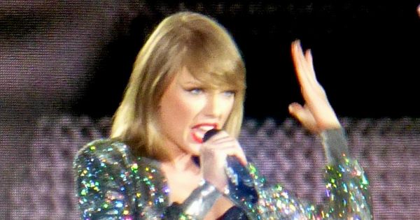 Image in QuizMyDay Taylor Swift 1989 Era Quiz: Test Your Music Memory trivia quiz featuring Taylor Swift 1989 World Tour at Ford Field in Detroit, 5/30/15