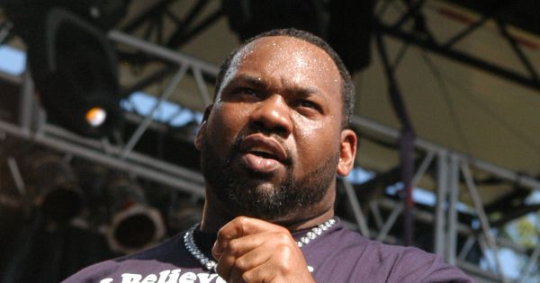 Image in QuizMyDay The Ultimate Raekwon Quiz - Can You Score 5/5? trivia quiz featuring <a href="https://en.wikipedia.org/wiki/Raekwon" class="extiw" title="w:Raekwon">Raekwon</a> at the Pitchfork Music Festival 2010