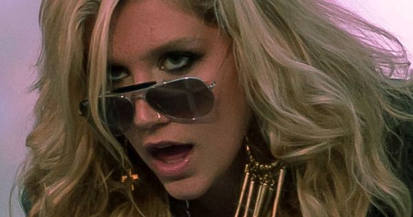 Image in QuizMyDay Glitter and Grit: The Ultimate Kesha Knowledge Quiz trivia quiz featuring MuchMusic Video Awards soundcheck.