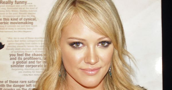 Image in QuizMyDay Hilary Duff Knowledge Quiz Challenge trivia quiz featuring <b><a href="//commons.wikimedia.org/wiki/Hilary_Duff" title="Hilary Duff">Hilary Duff</a></b> at the premiere of <i><a href="https://en.wikipedia.org/wiki/War,_Inc." class="extiw" title="w:War, Inc.">War, Inc.</a></i> at the <b><a href="//commons.wikimedia.org/w/index.php?title=2008_Tribeca_Film_Festival&amp;action=edit&amp;redlink=1" class="new" title="2008 Tribeca Film Festival (page does not exist)">2008 Tribeca Film Festival</a></b>.