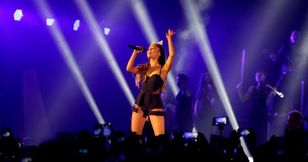 Image of QuizMyDay trivia quiz featuring the singer Ariana Grande during The Honeymoon Tour during her visit to Jakarta (2015).