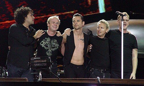 DM says goodbye, Hyde Park. From left to right: Peter Gordeno, Christian Eigner, Dave Gahan, Martin Gore, Andy Fletcher.